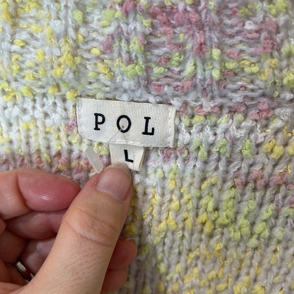 POL Chunky Knit V-Neck Oversized Distressed Sweater Size Large - Picture 6 of 16